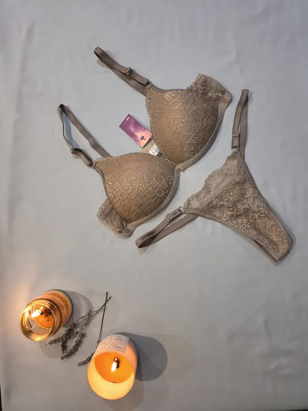 Conjunto Triangulo Soft Puntilla Microfibra Less- NATUBEL