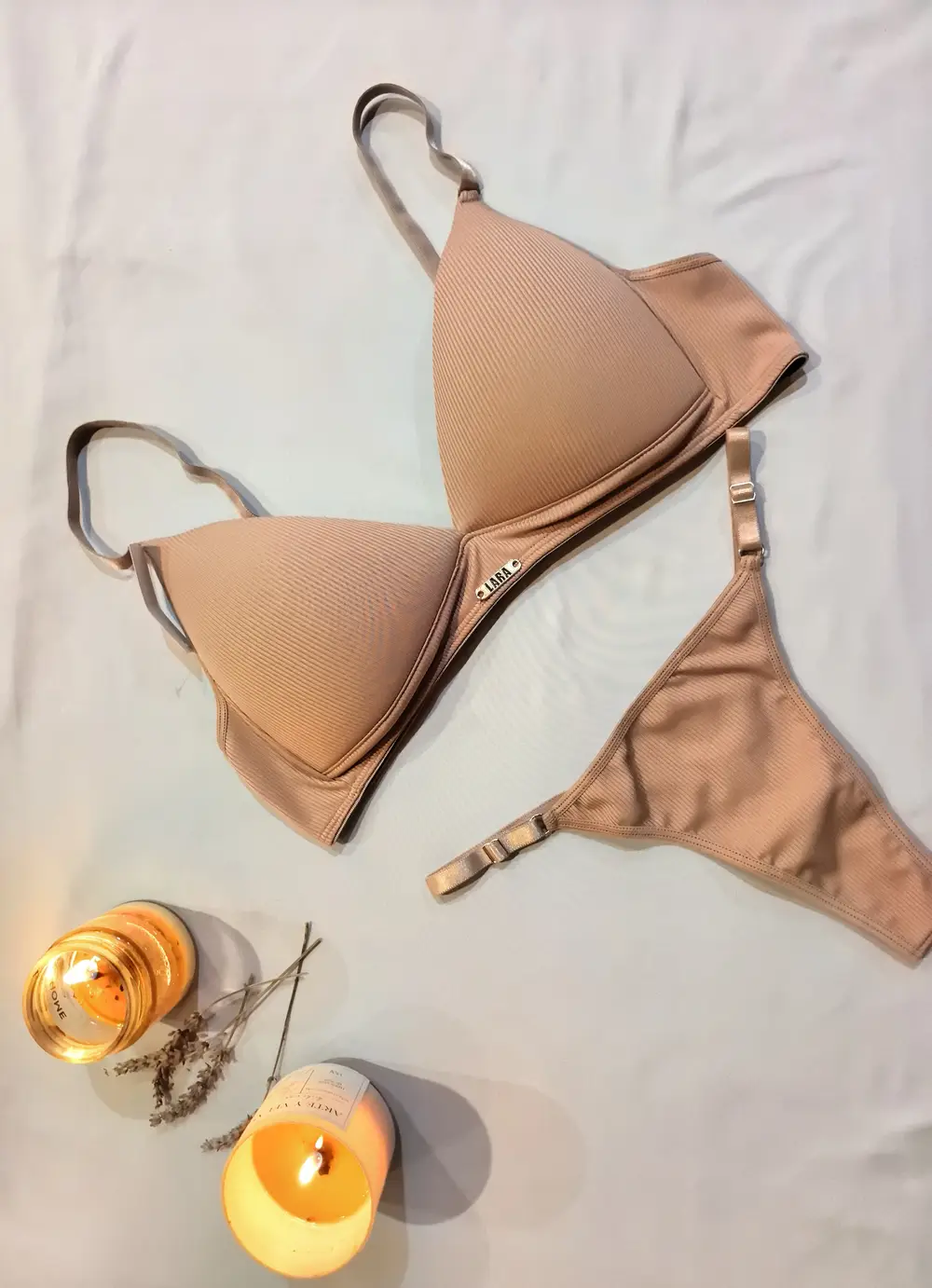 Conjunto triángulo soft y less regulable de morley